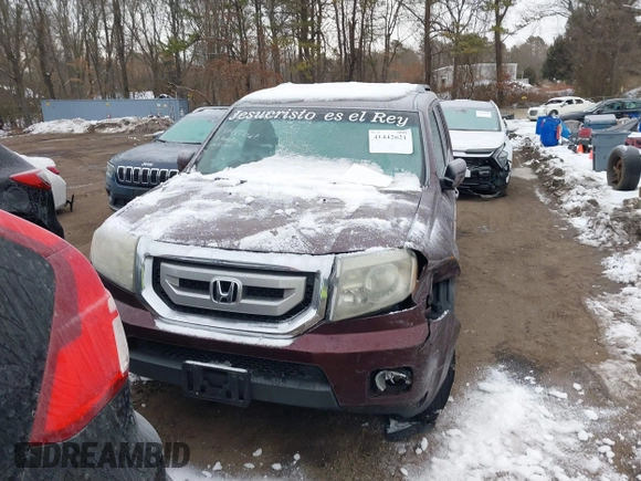 2011 Honda Pilot EX-L with VIN 5FNYF4H56BB024171, listed as a IAAI auction lot 41442621 with 105,104 mi miles. Bid and sale history available at carsss.com. Image 12.