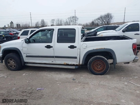 2008 Chevrolet Colorado LT w/1LT with VIN 1GCDT33EX88215206, listed as a IAAI auction lot 41702775 with 216,537 mi miles. Bid and sale history available at carsss.com. Image 14.