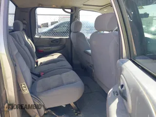 2003 Ford F-150 XLT with VIN 1FTRW07L63KA65904, listed as a IAAI auction lot 41983556 with 166,086 mi miles. Bid and sale history available at carsss.com. Image 8.