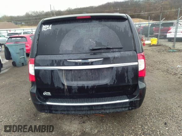 2015 Chrysler Town & Country Touring L with VIN 2C4RC1CG7FR539937, listed as a IAAI auction lot 41817807 with 158,400 mi miles and . Bid and sale history available at carsss.com. Image 16.