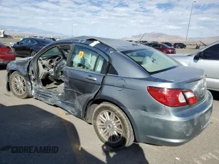 2007 Chrysler Sebring Touring z VIN 1C3LC56K87N551675, wystawiony jako Copart lot #52526495 z przebiegiem 101 152 mil mil oraz Szkoda całkowita • Salvage title. Historia ofert i sprzedaży dostępna na DreamBid. Obrazek 3.