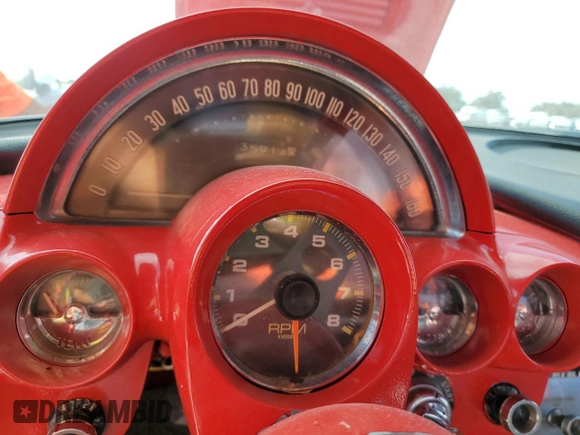 1958 Chevrolet Corvette с VIN J58S109066, выставлен на аукционе Copart как лот 74830194 с пробегом 35 914 миль миль и На запчасти • Non repairable. История ставок и продаж доступна на DreamBid. Изображение 9.
