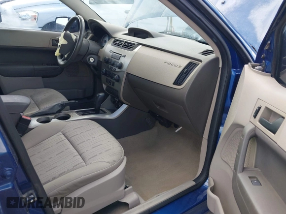 2008 Ford Focus SE with VIN 1FAHP35N08W197111, listed as a IAAI auction lot 42072726 with 109,587 mi miles. Bid and sale history available at carsss.com. Image 5.