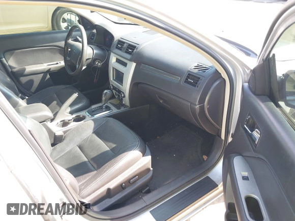 2012 Ford Fusion SEL with VIN 3FAHP0JG6CR106442, listed as a IAAI auction lot 41920885 with 135,931 mi miles. Bid and sale history available at carsss.com. Image 5.