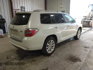 2009 Toyota Highlander Hybrid with VIN JTEEW41A792036820, listed as a IAAI auction lot 41403732 with 110,791 mi miles. Bid and sale history available at carsss.com. Image 4.