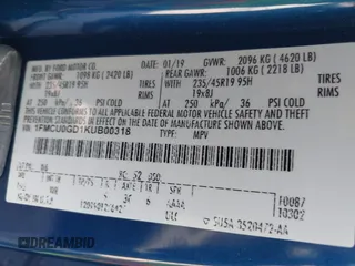 2019 Ford Escape SE with VIN 1FMCU0GD1KUB00318, listed as a IAAI auction lot 42059468 with 1 mi miles. Bid and sale history available at carsss.com. Image 9.