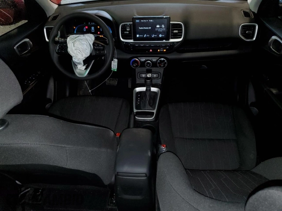 2023 Hyundai Venue SE with VIN KMHRB8A33PU227951, listed as a Copart auction lot 45687455 with 29,479 mi miles and Salvage Title. Bid and sale history available at DreamBid. Image 8.