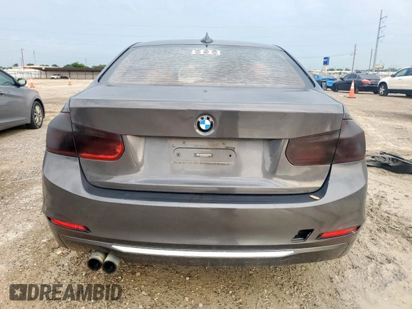 2012 BMW 3 Series 328i with VIN WBA3C1C56CF433158, listed as a Copart auction lot 60512755 with 189,049 mi miles and Clean title. Bid and sale history available at DreamBid. Image 6.