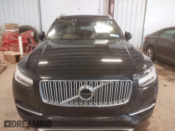2017 Volvo XC90 Inscription with VIN YV4A22PL0H1115064, listed as a IAAI auction lot 41365600 with 93,503 mi miles. Bid and sale history available at carsss.com. Image 13.