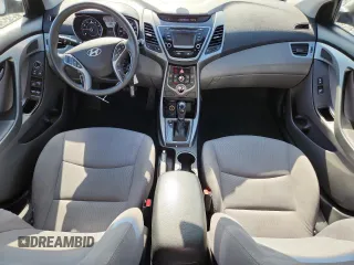 2016 Hyundai Elantra SE z VIN 5NPDH4AE6GH760068, wystawiony jako Copart lot #60144365 z przebiegiem 153 856 mil mil oraz Szkoda całkowita • Salvage title. Historia ofert i sprzedaży dostępna na DreamBid. Obrazek 8.
