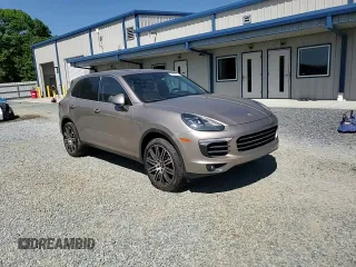2016 Porsche Cayenne z VIN WP1AA2A25GKA37765, wystawiony jako Copart lot #54698215 z przebiegiem 100 290 mil mil oraz Szkoda całkowita • Salvage title. Historia ofert i sprzedaży dostępna na DreamBid. Obrazek 13.