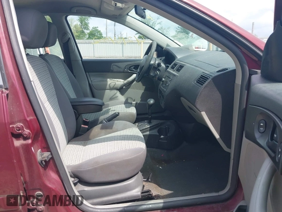 2007 Ford Focus S with VIN 1FAFP34N17W250308, listed as a IAAI auction lot 42164002 with 160,574 mi miles and . Bid and sale history available at carsss.com. Image 5.