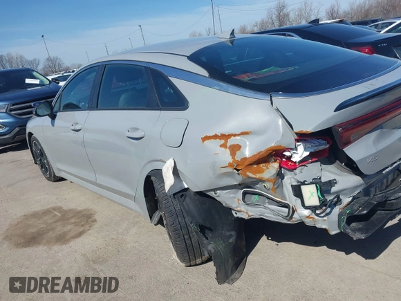 2024 Kia K5 GT-Line z VIN 5XXG64J22RG235225, wystawiony jako IAAI lot #41757058 z przebiegiem 13 071 mil mil oraz . Historia ofert i sprzedaży dostępna na DreamBid. Obrazek 15.