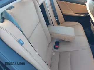 2018 Lexus IS 300 z VIN JTHC81D28J5033645, wystawiony jako IAAI lot #41624783 z przebiegiem 93 694 mil mil oraz . Historia ofert i sprzedaży dostępna na DreamBid. Obrazek 8.