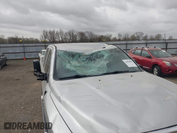 2015 Ram 2500 Tradesman z VIN 3C6UR5CL7FG557414, wystawiony jako IAAI lot #41829862 z przebiegiem 106 106 mil mil oraz . Historia ofert i sprzedaży dostępna na DreamBid. Obrazek 6.