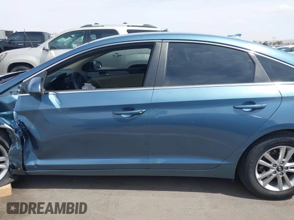 2017 Hyundai Sonata SE with VIN 5NPE24AF2HH562152, listed as a IAAI auction lot 41883250 with 178,328 mi miles. Bid and sale history available at carsss.com. Image 14.