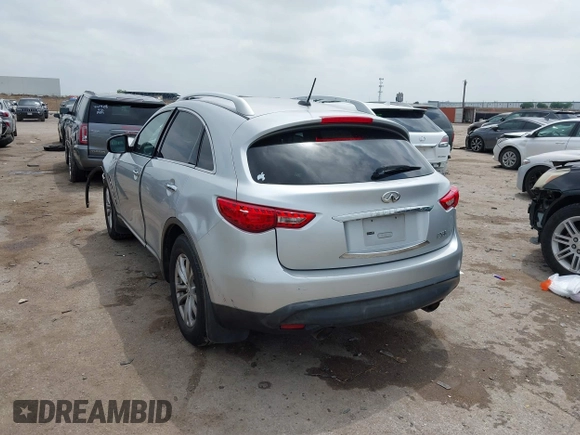 2010 Infiniti FX z VIN JN8AS1MW2AM852996, wystawiony jako IAAI lot #42163564 z przebiegiem 261 467 mil mil oraz . Historia ofert i sprzedaży dostępna na DreamBid. Obrazek 3.