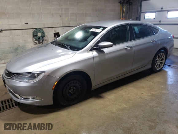 2015 Chrysler 200 C z VIN 1C3CCCEG7FN586286, wystawiony jako Copart lot #50454725 z przebiegiem 158 586 mil mil oraz Tytuł czysty. Historia ofert i sprzedaży dostępna na DreamBid. Obrazek 1.
