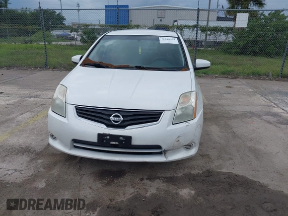 2012 Nissan Sentra 2.0 z VIN 3N1AB6AP9CL785819, wystawiony jako IAAI lot #42248537 z przebiegiem 185 392 mil mil oraz . Historia ofert i sprzedaży dostępna na DreamBid. Obrazek 6.