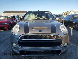 2017 MINI Convertible Cooper S z VIN WMWWG9C3XH3C80939, wystawiony jako Copart lot #85094484 z przebiegiem 56 731 mil mil oraz Szkoda całkowita • Salvage title. Historia ofert i sprzedaży dostępna na DreamBid. Obrazek 5.