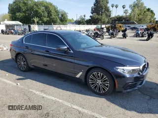 2019 BMW 5 Series 530e с VIN WBAJA9C54KB254179, выставлен на аукционе Copart как лот 42285515 с пробегом 90 634 миль миль и Списание • Salvage title. История ставок и продаж доступна на DreamBid. Изображение 4.