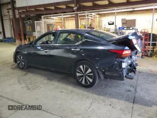 2022 Nissan Altima 2.5 SV with VIN 1N4BL4DV4NN328096, listed as a Copart auction lot 85971534 with 30,005 mi miles and Salvage Title. Bid and sale history available at carsss.com. Image 2.