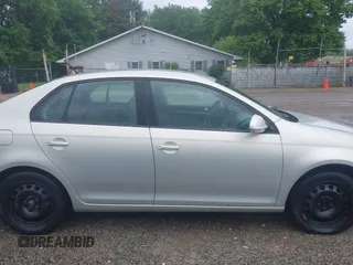 2010 Volkswagen Jetta S с VIN 3VWJZ7AJ5AM089487, выставлен на аукционе IAAI как лот 42316678 с пробегом 148 571 миль миль и . История ставок и продаж доступна на DreamBid. Изображение 14.