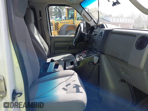 2014 Ford E-Series Commercial с VIN 1FDSS3EL4EDB15185, выставлен на аукционе IAAI как лот 42077189 с пробегом 306 495 миль миль и . История ставок и продаж доступна на DreamBid. Изображение 5.