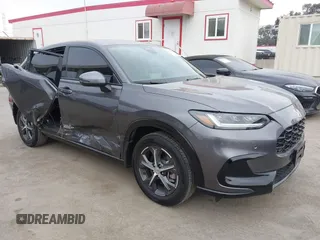 2024 Honda HR-V EX-L z VIN 3CZRZ1H75RM717275, wystawiony jako IAAI lot #42349376 z przebiegiem 18 742 mil mil oraz . Historia ofert i sprzedaży dostępna na DreamBid. Obrazek 1.