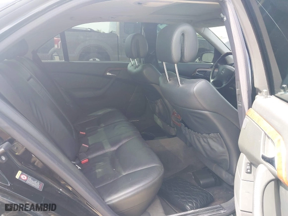 2006 Mercedes-Benz S-Class 5.0L with VIN WDBNG75J06A484636, listed as a IAAI auction lot 42058885 with 1 mi miles. Bid and sale history available at carsss.com. Image 8.