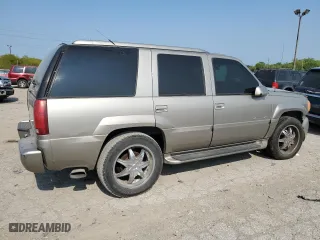 2000 Cadillac Escalade with VIN 1GYEK63R2YR210601, listed as a Copart auction lot 64108944 with 186,964 mi miles and Salvage Title. Bid and sale history available at carsss.com. Image 3.