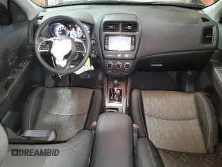 2024 Mitsubishi Outlander S z VIN JA4ARUAU2RU000617, wystawiony jako Copart lot #54299445 z przebiegiem 43 549 mil mil oraz Czysty tytuł • Clean title. Historia ofert i sprzedaży dostępna na DreamBid. Obrazek 8.