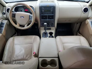 2008 Ford Explorer Sport Trac Limited with VIN 1FMEU33E68UA60707, listed as a Copart auction lot 45011225 with 196,367 mi miles and Salvage title. Bid and sale history available at DreamBid. Image 8.