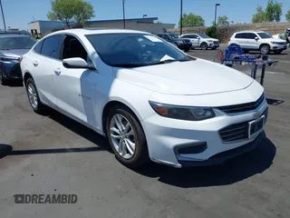 2018 Chevrolet Malibu LT z VIN 1G1ZD5STXJF168851, wystawiony jako IAAI lot #42322286 z przebiegiem 179 565 mil mil oraz . Historia ofert i sprzedaży dostępna na DreamBid. Obrazek 1.