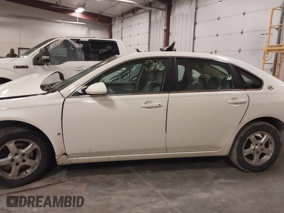 2008 Chevrolet Impala LS with VIN 2G1WB58K889146941, listed as a IAAI auction lot 41922008 with 211,953 mi miles and . Bid and sale history available at DreamBid. Image 14.