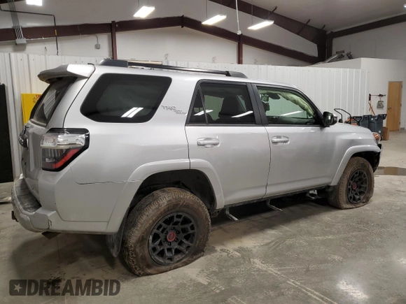 2022 Toyota 4Runner TRD Off Road Premium with VIN JTERU5JR9N5984163, listed as a Copart auction lot 50881445 with 80,183 mi miles and Salvage Title. Bid and sale history available at DreamBid. Image 3.
