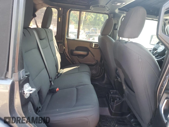 2018 Jeep Wrangler Unlimited Sport with VIN 1C4HJXDG4JW120883, listed as a Copart auction lot 62215845 with 58,632 mi miles and Salvage title. Bid and sale history available at DreamBid. Image 11.