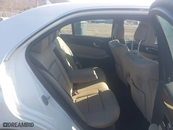 2012 Mercedes-Benz E-Class E 350 Luxury with VIN WDDHF8JB1CA538856, listed as a IAAI auction lot 41525579 with 72,528 mi miles. Bid and sale history available at carsss.com. Image 8.