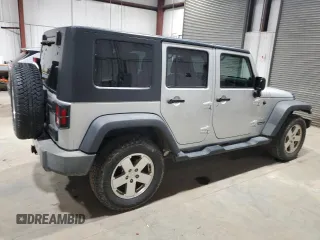 2008 Jeep Wrangler Unlimited Sahara with VIN 1J4GA59148L652001, listed as a Copart auction lot 48599655 with 161,436 mi miles and Clean title. Bid and sale history available at DreamBid. Image 3.
