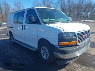 2017 GMC Savana Cargo Van with VIN 1GTW7AFF0H1907523, listed as a IAAI auction lot 41700952 with 127,168 mi miles. Bid and sale history available at carsss.com. Image 1.