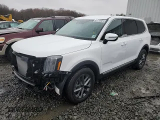 2023 Kia Telluride LX z VIN 5XYP2DGC0PG390540, wystawiony jako Copart lot #81712324 z przebiegiem 7 551 mil mil oraz Szkoda całkowita • Salvage title. Historia ofert i sprzedaży dostępna na DreamBid. Obrazek 1.