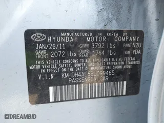 2011 Hyundai Elantra Ltd with VIN KMHDH4AE5BU099465, listed as a IAAI auction lot 41949975 with 80,037 mi miles. Bid and sale history available at carsss.com. Image 9.