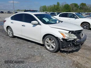 2014 Nissan Altima 2.5 with VIN 1N4AL3AP2EC117079, listed as a IAAI auction lot 41935256 with 140,531 mi miles. Bid and sale history available at carsss.com. Image 1.