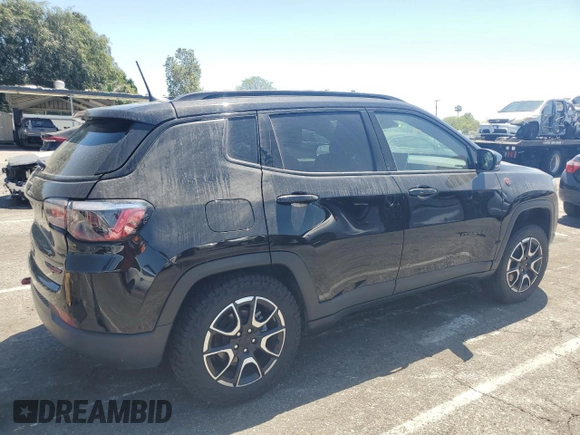 2024 Jeep Compass Trailhawk с VIN 3C4NJDDN5RT137399, выставлен на аукционе Copart как лот 57471105 с пробегом 29 008 миль миль и Списание • Salvage title. История ставок и продаж доступна на DreamBid. Изображение 3.