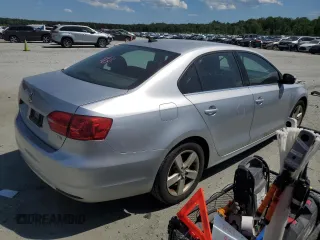 2014 Volkswagen Jetta TDI w/Premium with VIN 3VWLL7AJ9EM313537, listed as a Copart auction lot 57768675 with 170,671 mi miles and Salvage title. Bid and sale history available at DreamBid. Image 3.