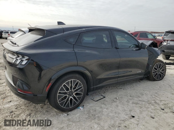 2024 Ford Mustang Mach-E Premium z VIN 3FMTK3R78RMA23282, wystawiony jako Copart lot #88931835 z przebiegiem Nie podano mil oraz Szkoda całkowita • Salvage title. Historia ofert i sprzedaży dostępna na DreamBid. Obrazek 3.