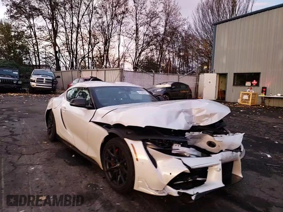 2023 Toyota Supra 3.0 z VIN WZ1DB0G07PW058441, wystawiony jako Copart lot #81649544 z przebiegiem Nie podano mil oraz Szkoda całkowita • Salvage title. Historia ofert i sprzedaży dostępna na DreamBid. Obrazek 11.