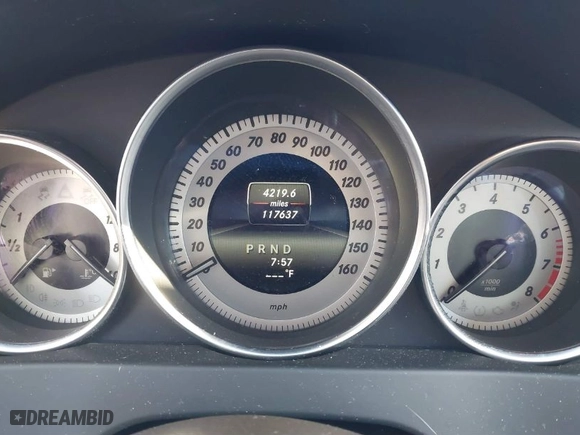 2014 Mercedes-Benz C-Class C 300 Sport with VIN WDDGF8ABXER319765, listed as a IAAI auction lot 41759219 with 117,637 mi miles. Bid and sale history available at carsss.com. Image 7.