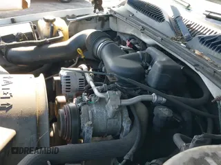 2003 GMC Sierra 1500 с VIN 2GTEC19X531410823, выставлен на аукционе IAAI как лот 41750235 с пробегом 183 821 миль миль и . История ставок и продаж доступна на DreamBid. Изображение 12.