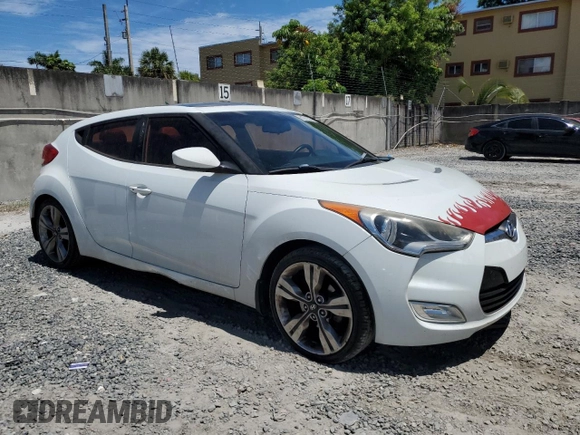 2013 Hyundai Veloster w/Gray Int with VIN KMHTC6AD1DU166305, listed as a Copart auction lot 60371385 with 88,101 mi miles and Salvage title. Bid and sale history available at DreamBid. Image 4.